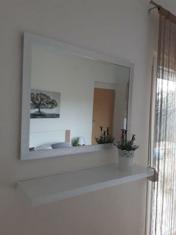 Cozy Apartment Josipa Privlaka  Kültér fotó